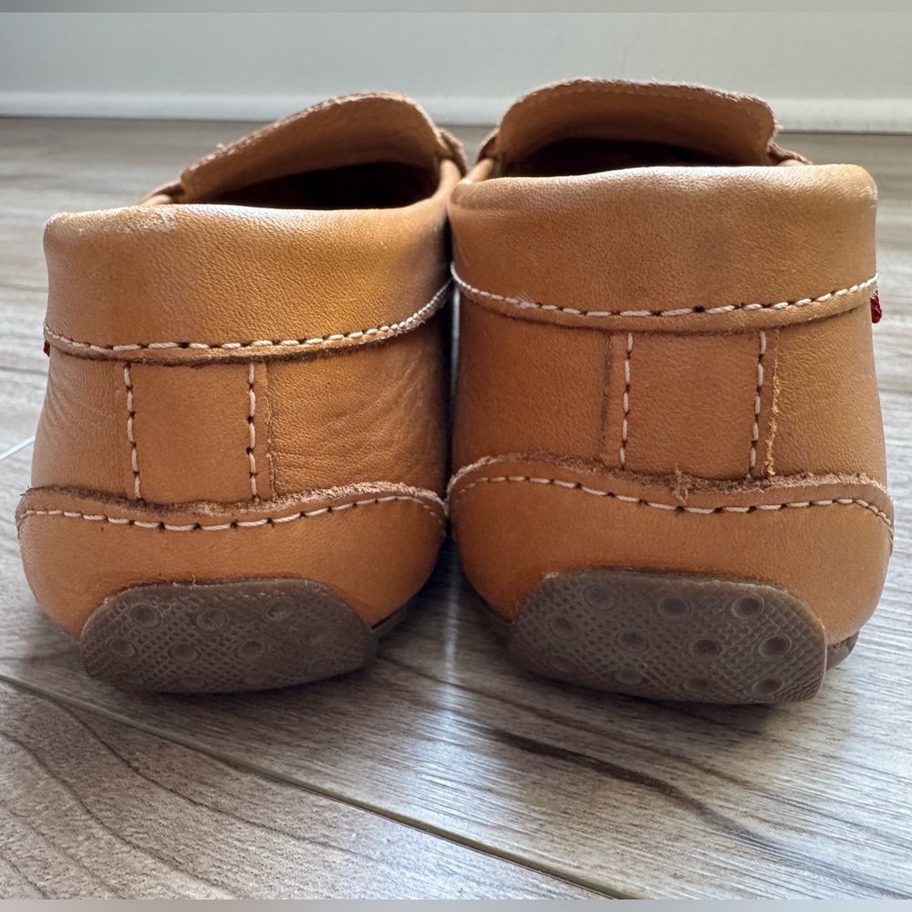 Marc Joseph New York
tan leather women's loafer shoes studded rubber sole 5.5 - Picture 5 of 8